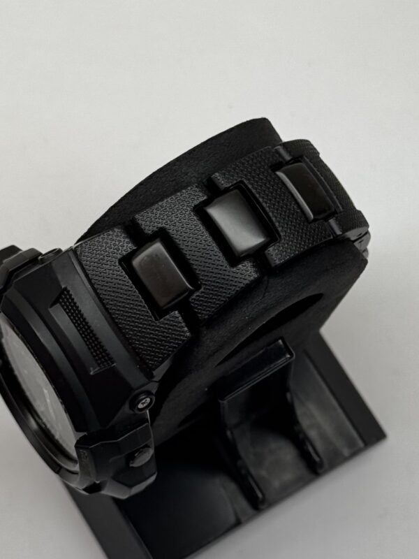 Casio G-Shock AWG-100 - Image 4