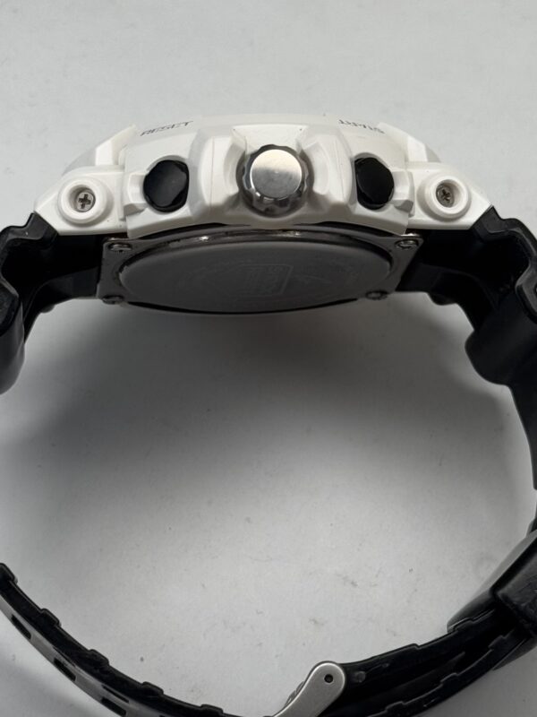 Casio G-Shock GAC-100RC Beautiful Chronograph - Image 4