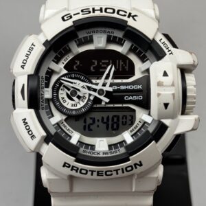 Casio G-Shock GA-400 White / Black