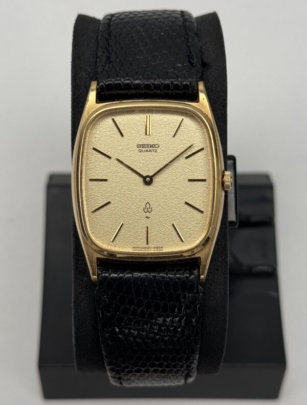 Rare Seiko Quartz 2620-5050 – Gold-Plated Tank-Shaped Men's Watch - Image 5