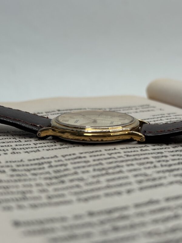 Rare Seiko Dolce 5E61-0A70 – Elegant Gold-Tone Quartz Dress Watch - Image 5
