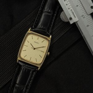 Rare Seiko Quartz Tank 5P31-517A – Elegant Gold-Tone Vintage Watch for Men