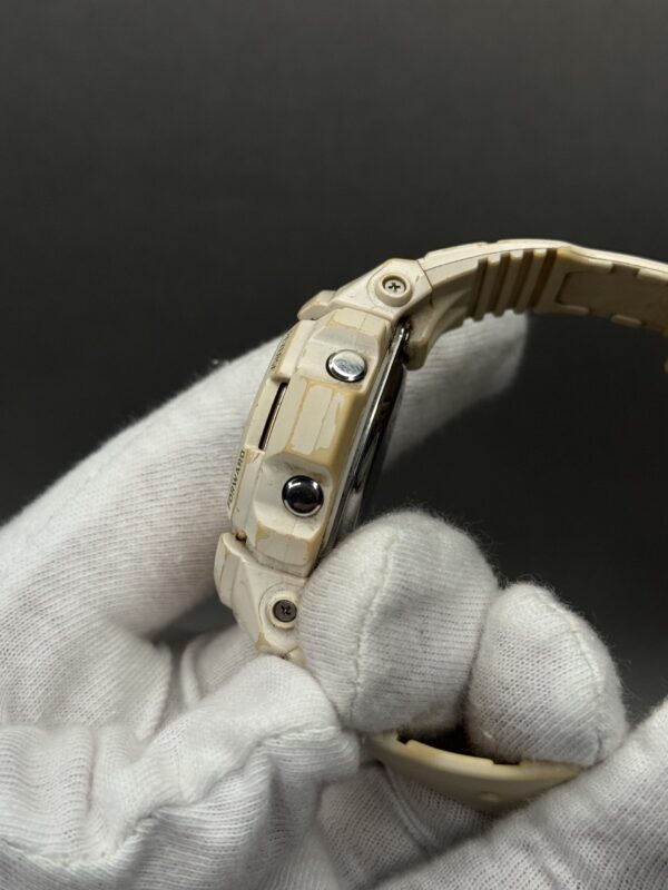 Casio G-Shock AW-590L-7B – White Analog-Digital “Lovers Collection 2009 - Image 4