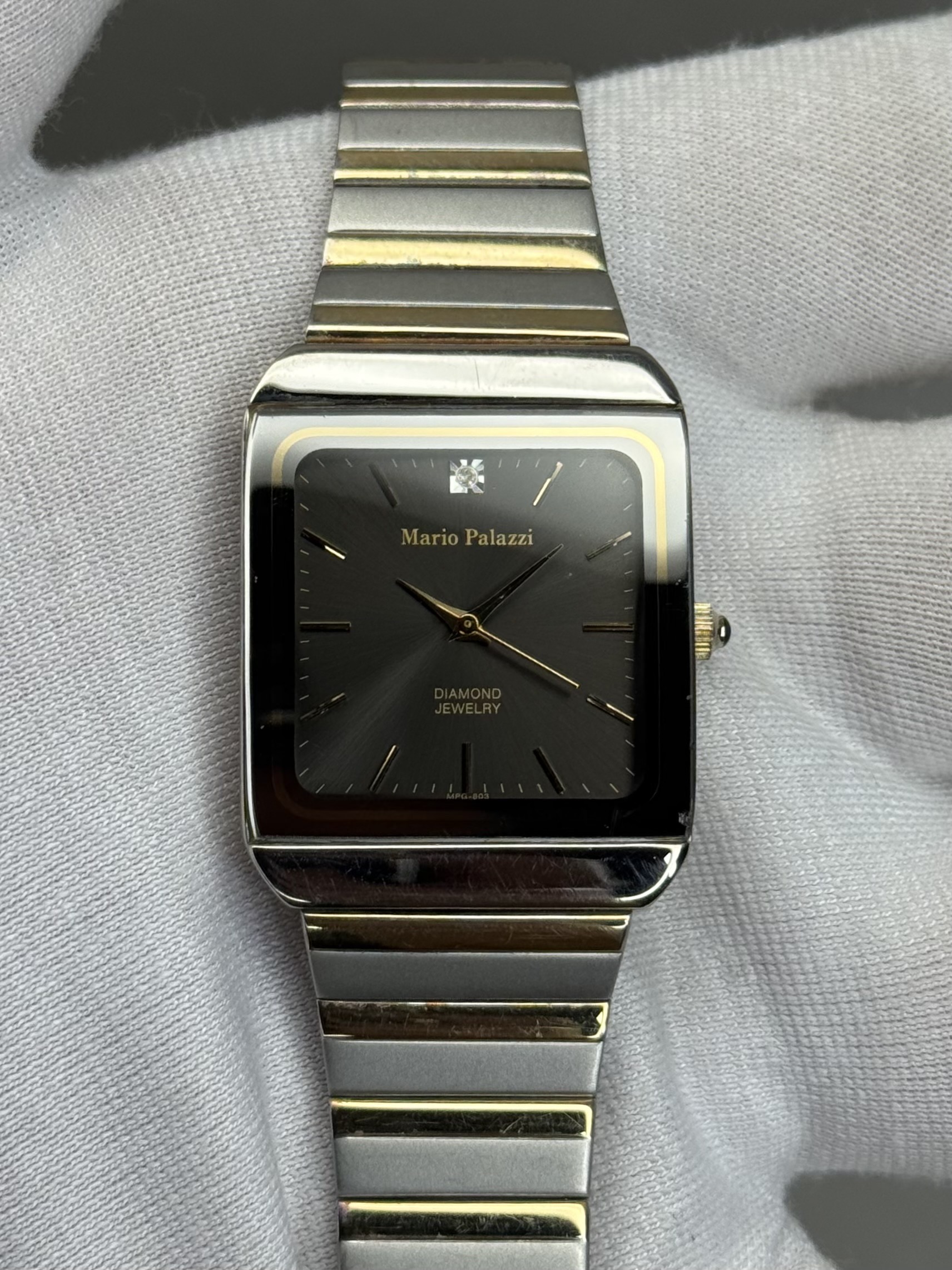 Mario Palazzi 27mm – Black Dial with Silver Chain Bracelet Classic Watch