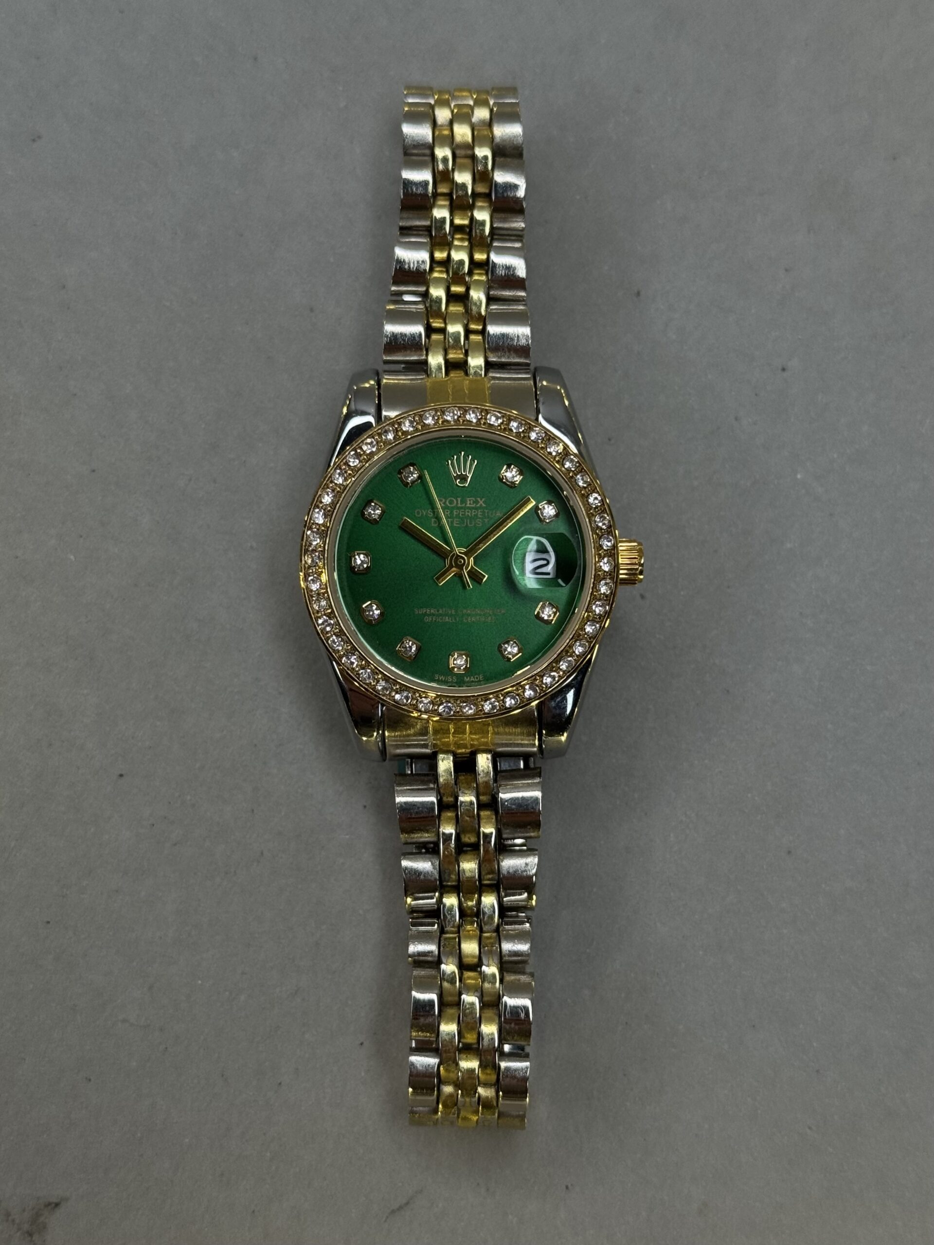 Luxury Datejust Style Watch – Dual Tone Silver & Gold | Green Dial | Diamond Bezel | Ladies Edition