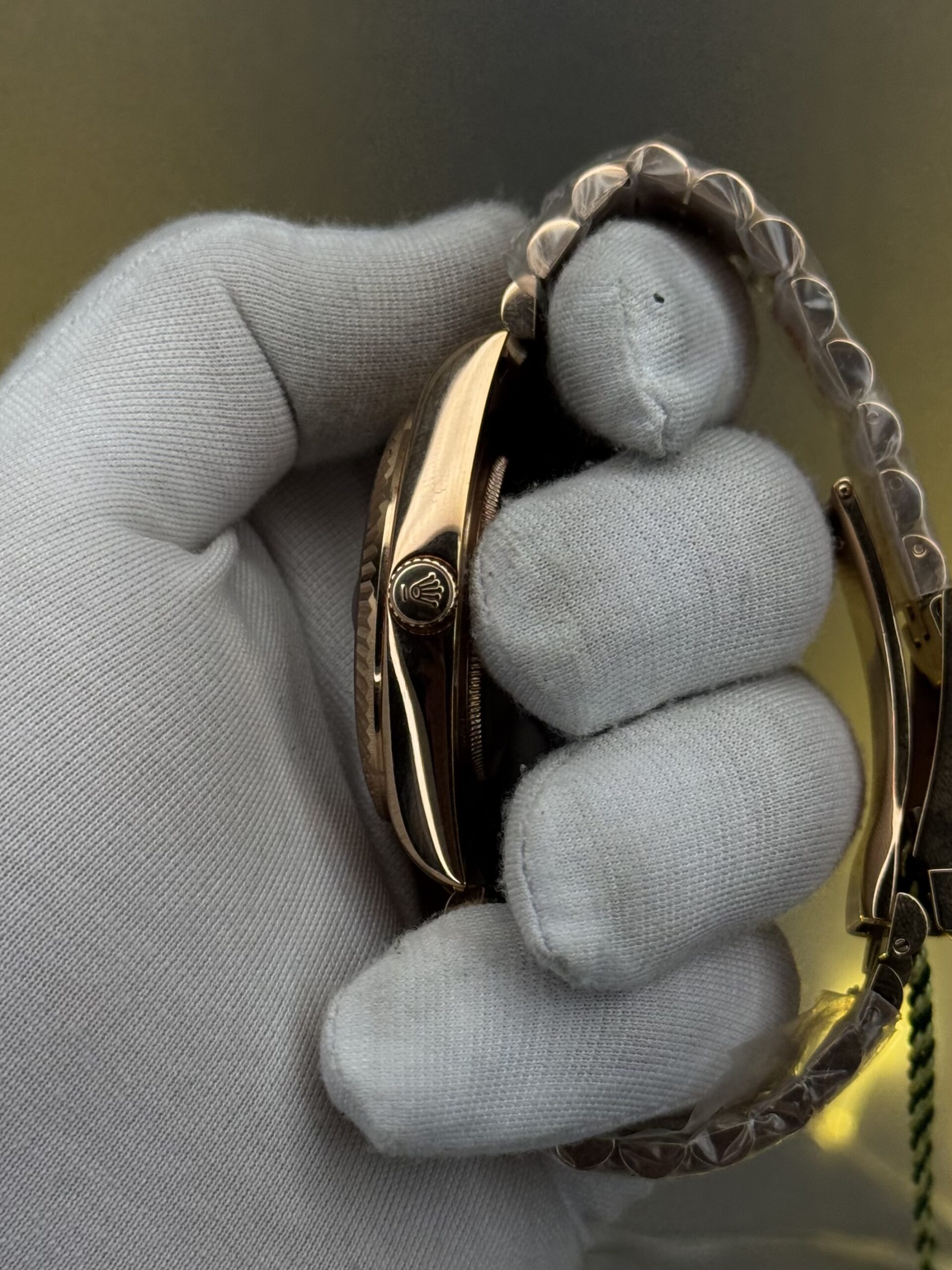 Datejust Style Watch β Dual Tone Silver & Gold | Classic Fluted Design (Ref: 126231 Inspired) - Image 5